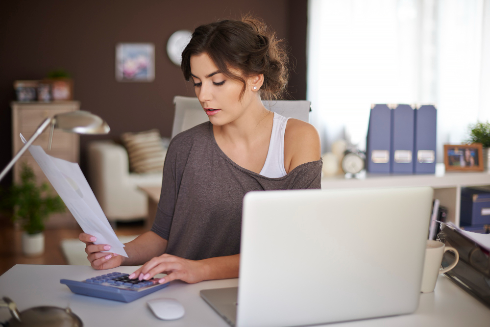 DCG à distance : le diplôme comptable qui ouvre les portes de la finance