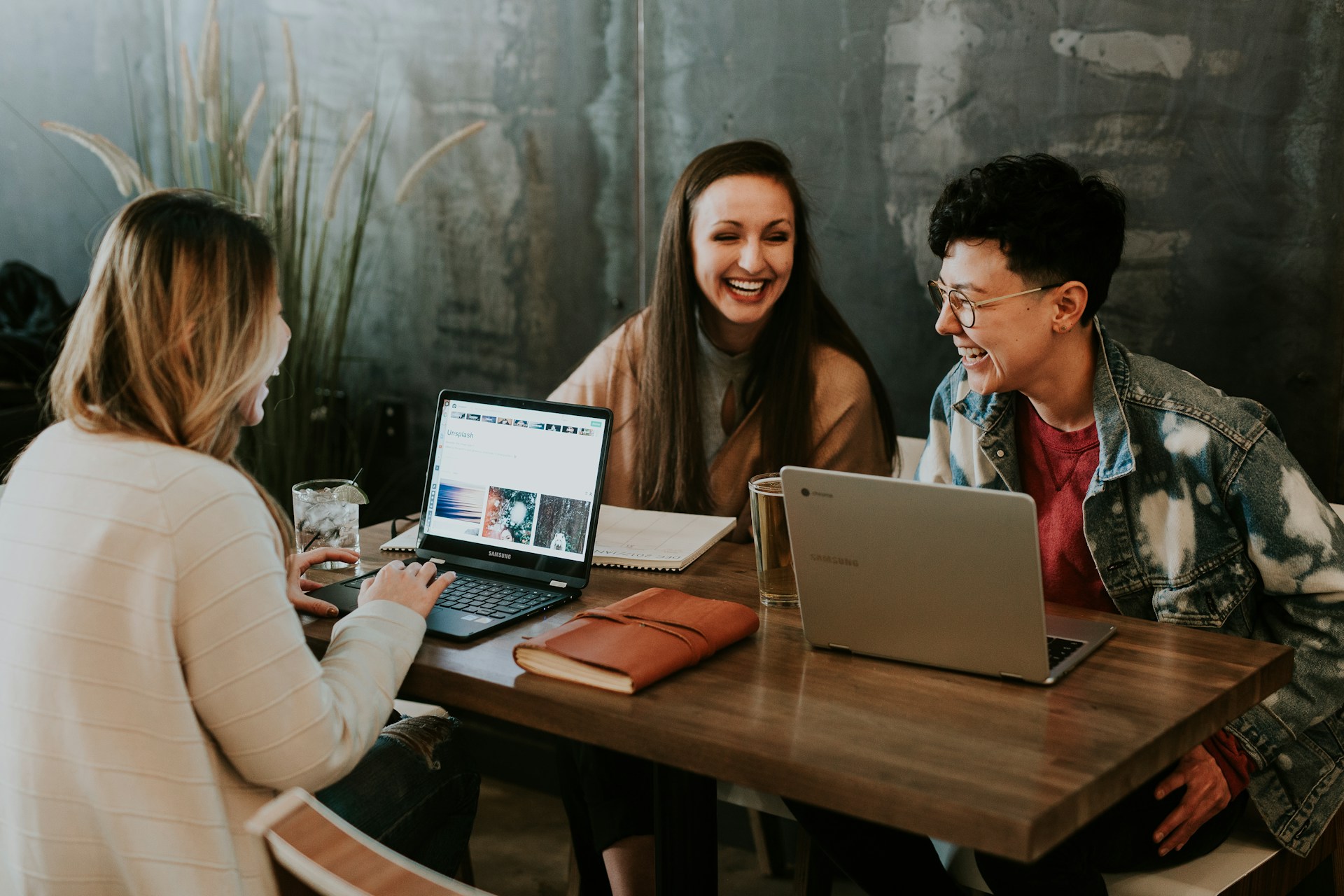 Formation LEA professionnalisante : pourquoi les stages font la différence ?