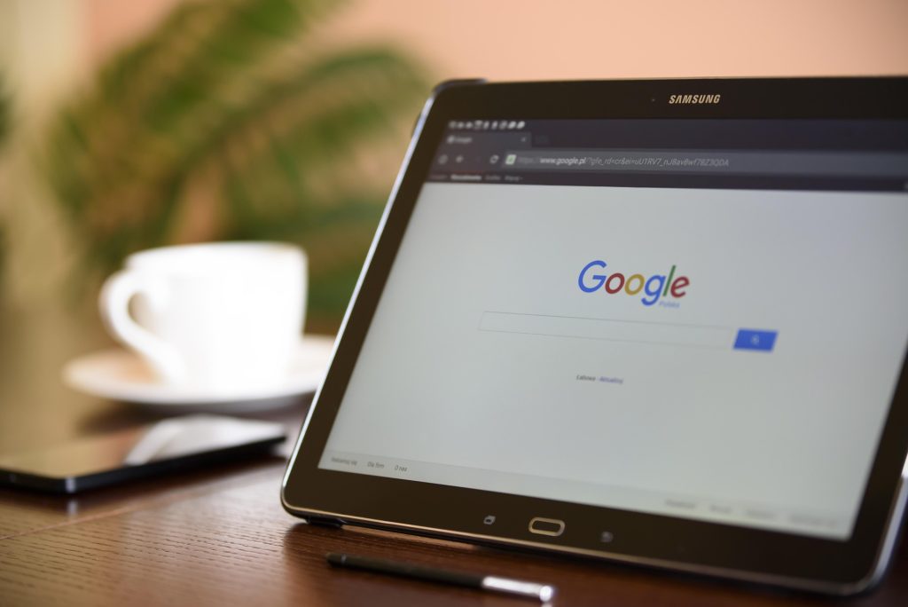 Comment développer sa visibilité en ligne avec l&rsquo;IA ?